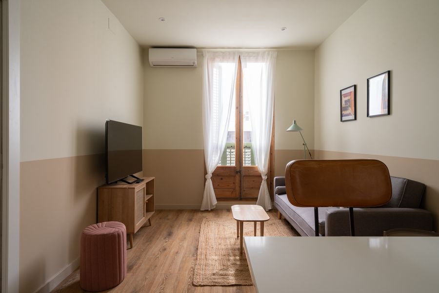 2-Bedroom 1-Bathroom Apartment - 526
