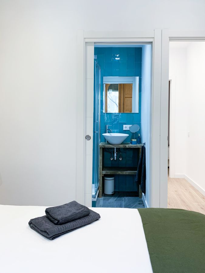 Superior Double Ensuite Room with Balcony - PRAL2B1