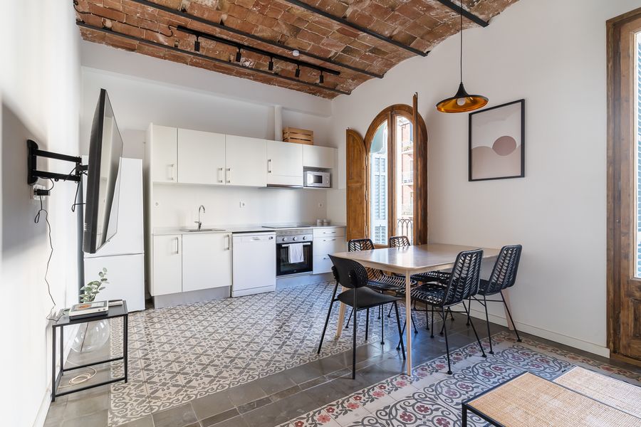 3-Bedroom 2-Bathroom Apartment - 325