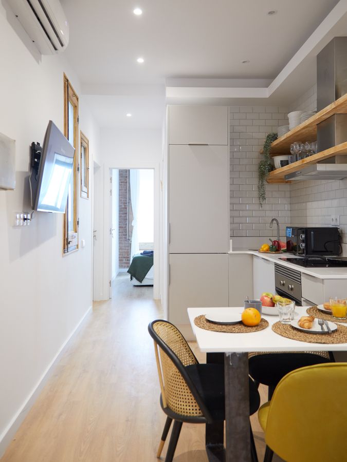 3-Bedroom 2-Bathroom Apartment - PRAL21