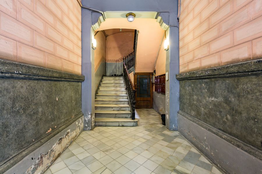 1-Bedroom Penthouse with Terrace - 516
