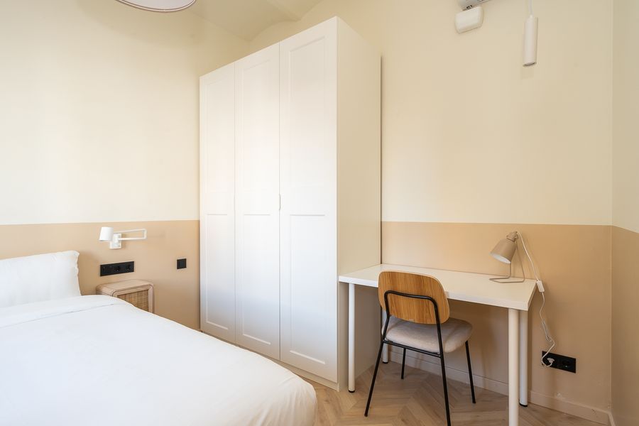 3-Bedroom 1-Bathroom Apartment - 214
