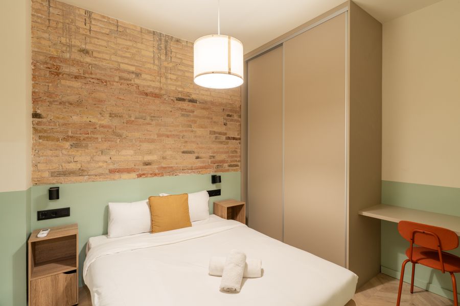 3-Bedroom 3-Bathroom Apartment - PRAL21