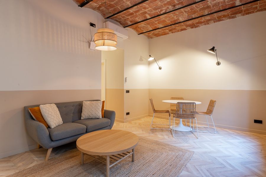 3-Bedroom 2-Bathroom Apartment - PRAL32