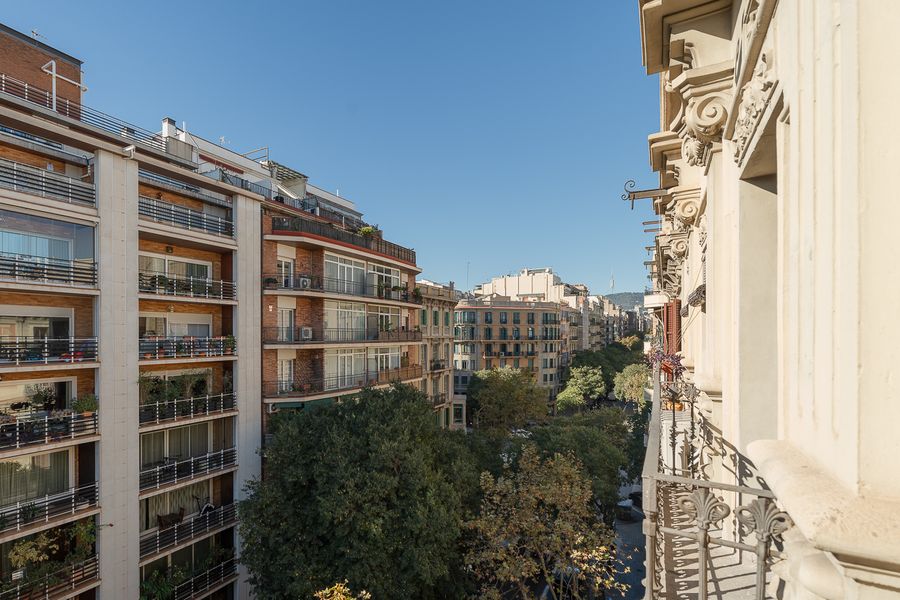 3-Bedroom 2-Bathroom Apartment - 415