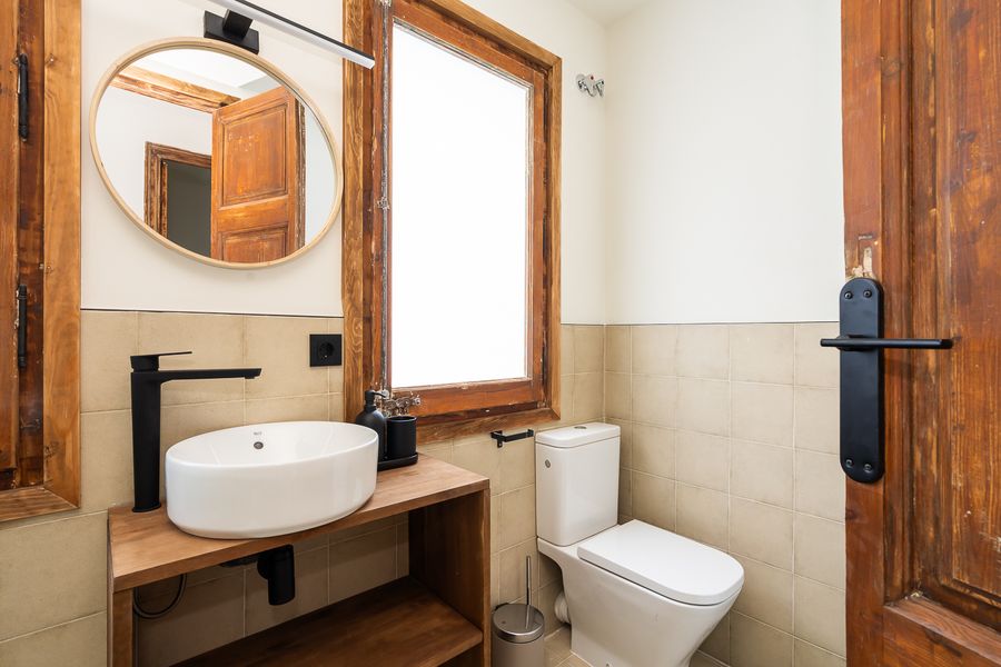 3-Bedroom 1-Bathroom Apartment - 214