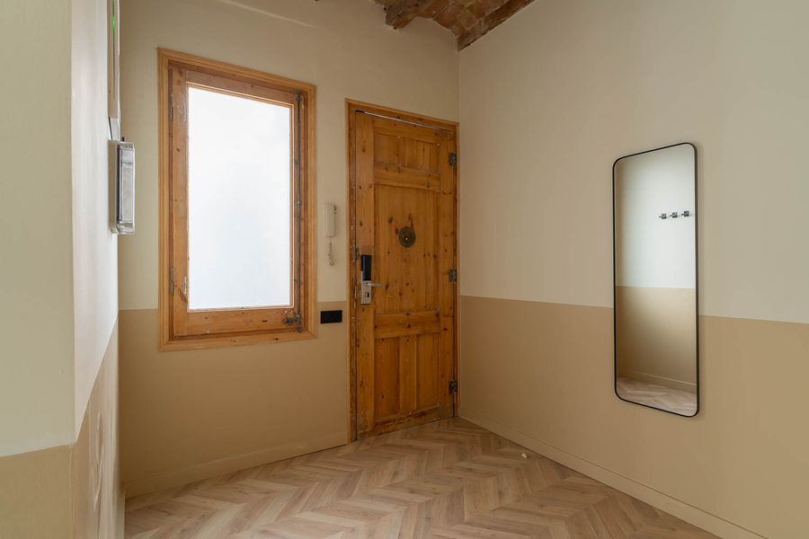 Standard Double Room with Shared Bathroom - 41B5