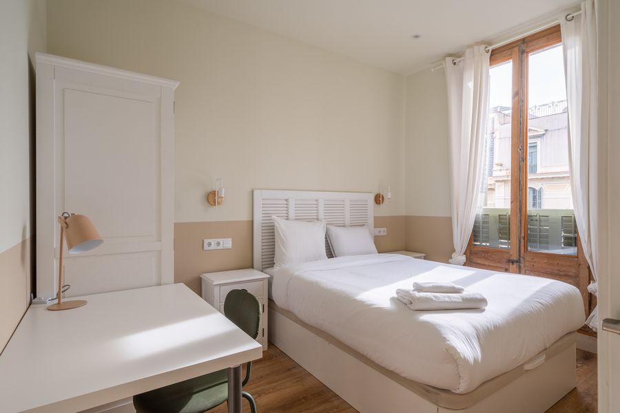 2-Bedroom 1-Bathroom Apartment - 526