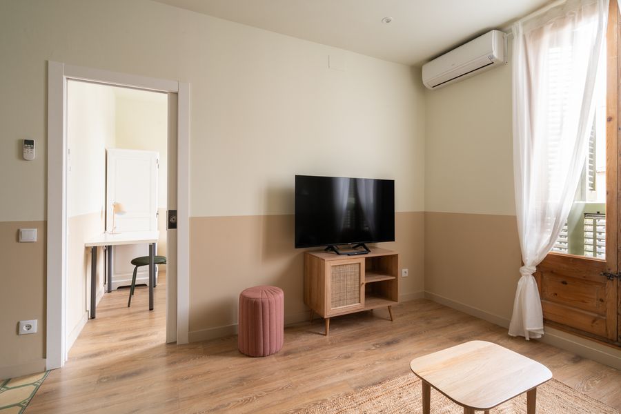 2-Bedroom 1-Bathroom Apartment - 526