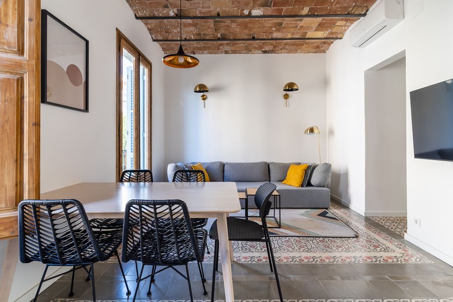 3-Bedroom 2-Bathroom Apartment - 325