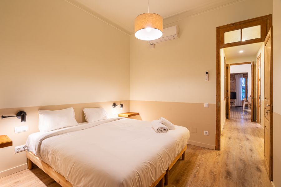 3-Bedroom 2-Bathroom Apartment - PRAL11