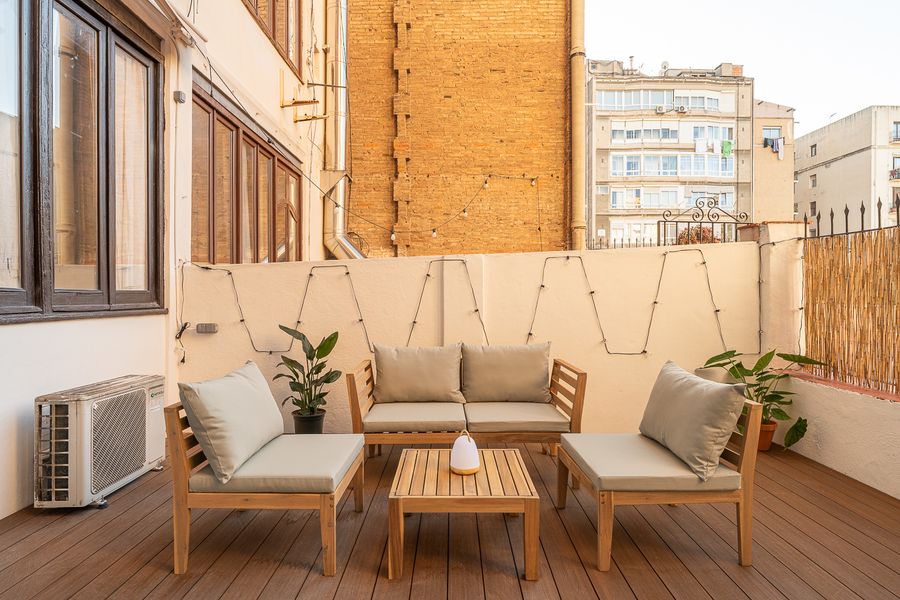 3 Bedroom 2 Bathroom Apartment with Private Terrace - PRAL11