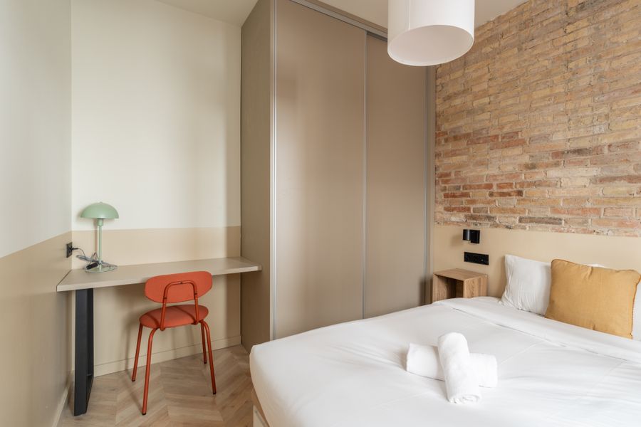 3-Bedroom 3-Bathroom Apartment - PRAL21