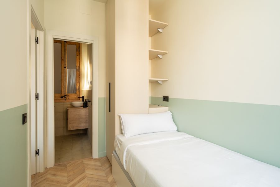 2-Bedroom 2-Bathroom Apartment - 212