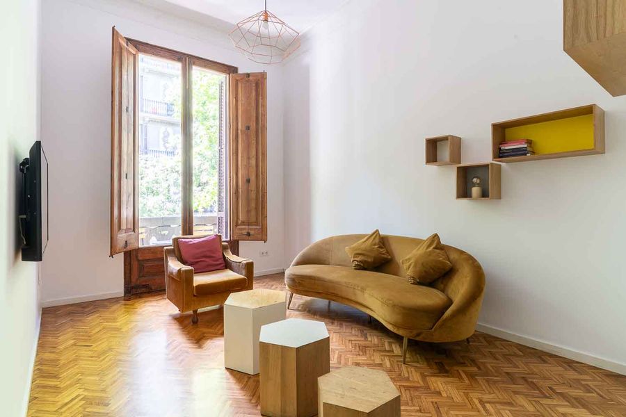 3-Bedroom  2-Bathroom Apartment with Terrace - PRAL11