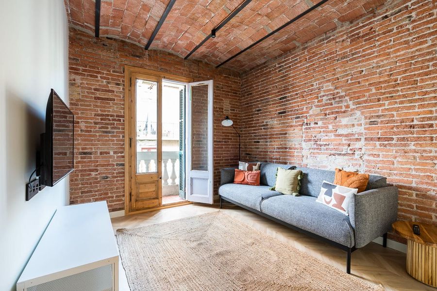 3-Bedroom 1-Bathroom Apartment - 315