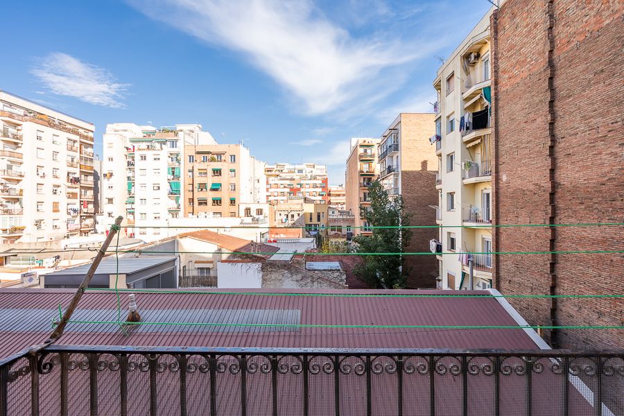 3-Bedroom 1-Bathroom Apartment - 214