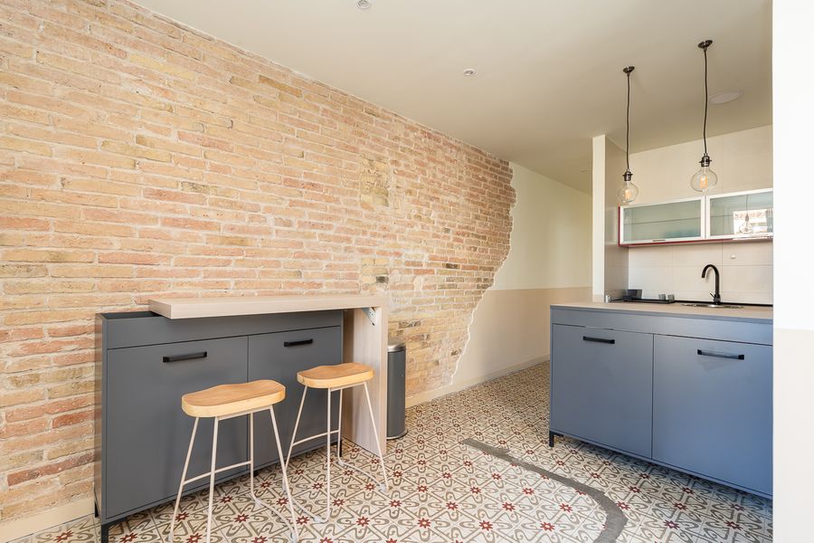 1-Bedroom Penthouse with Terrace - 526