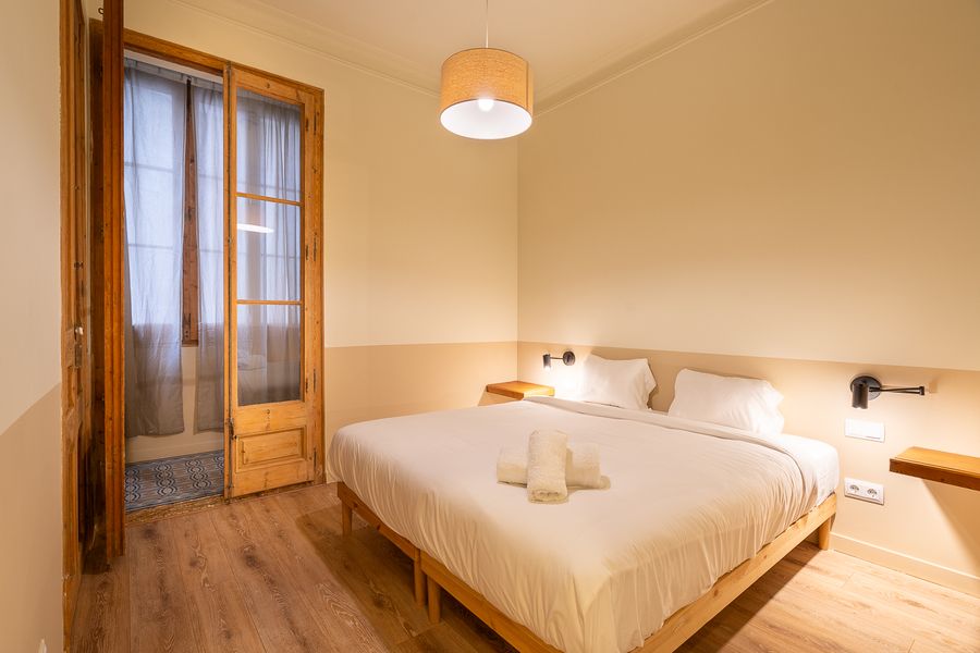 3-Bedroom 2-Bathroom Apartment - PRAL11