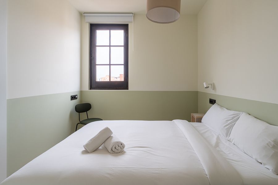 2-Bedroom 2-Bathroom Apartment - PRAL31