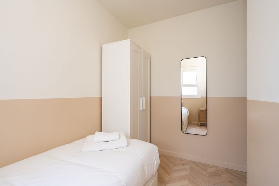 3-Bedroom 1-Bathroom Apartment - 426