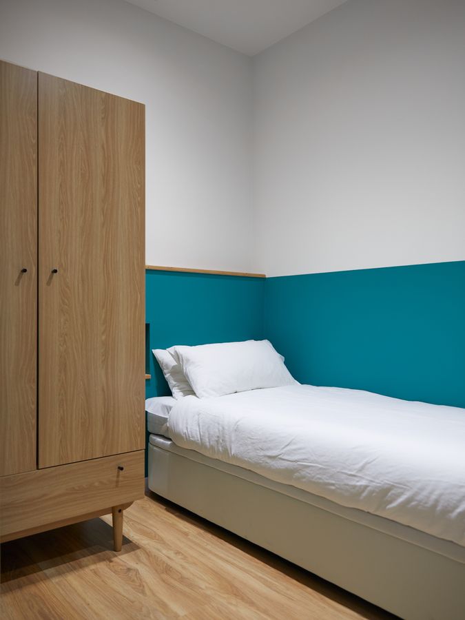 Essential Single Room with Shared Bathroom - 31A4