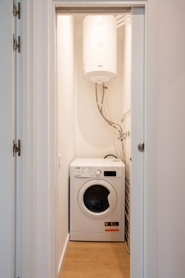 Premium Double Ensuite Room with Gallery - PRAL1B1