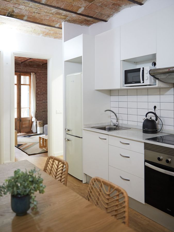 3-Bedroom 1-Bathroom Apartment - PRAL21