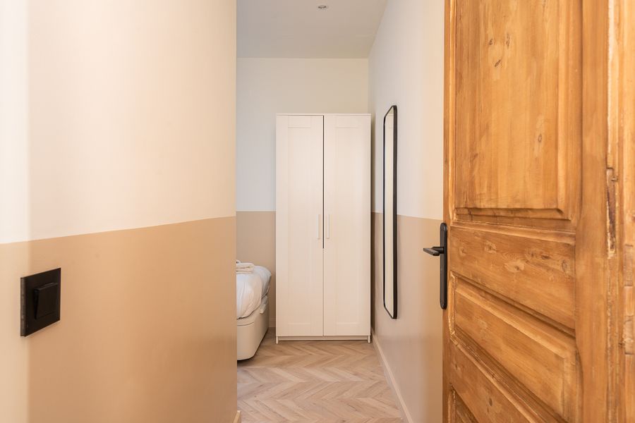 3-Bedroom 1-Bathroom Apartment - 426
