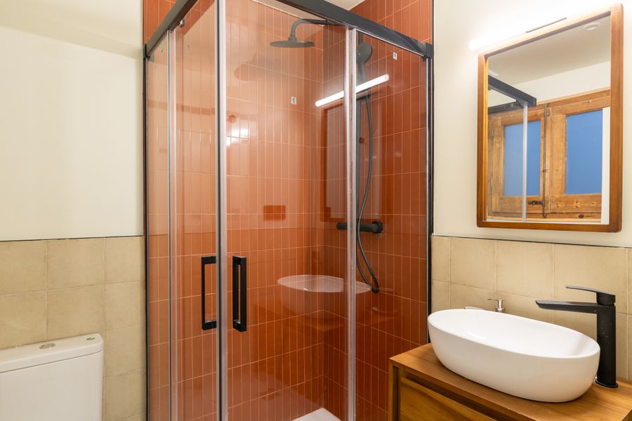 3-Bedroom 3-Bathroom Apartment - PRAL21