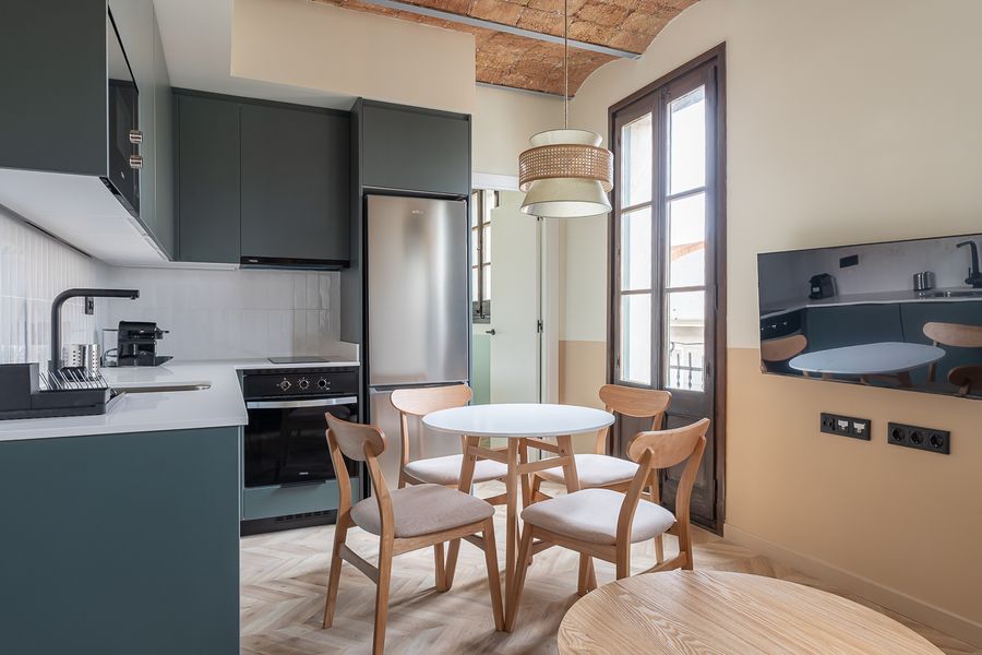 2-Bedroom 2-Bathroom Apartment - PRAL51