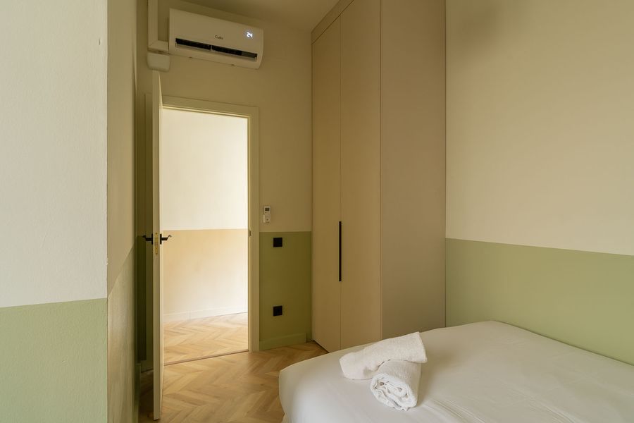 Standard Double Room with Shared Bathroom - 41B5