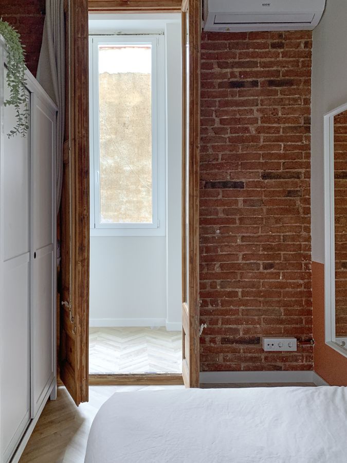 4-Bedroom 2-Bathroom Apartment - 322