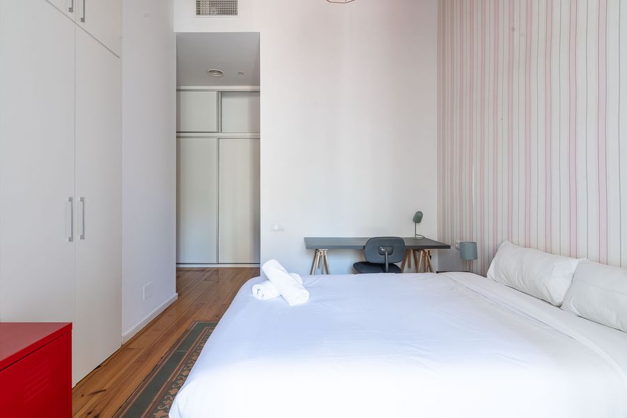 3-Bedroom  2-Bathroom Apartment with Terrace - PRAL11