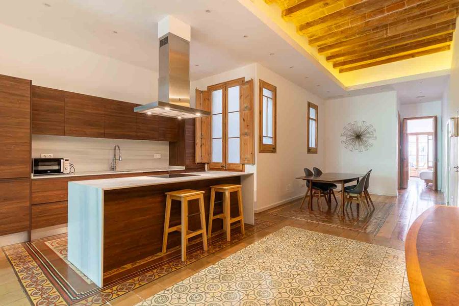 3-Bedroom  2-Bathroom Apartment with Terrace - PRAL11