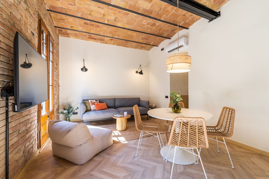 3-Bedroom 2-Bathroom Apartment - 123