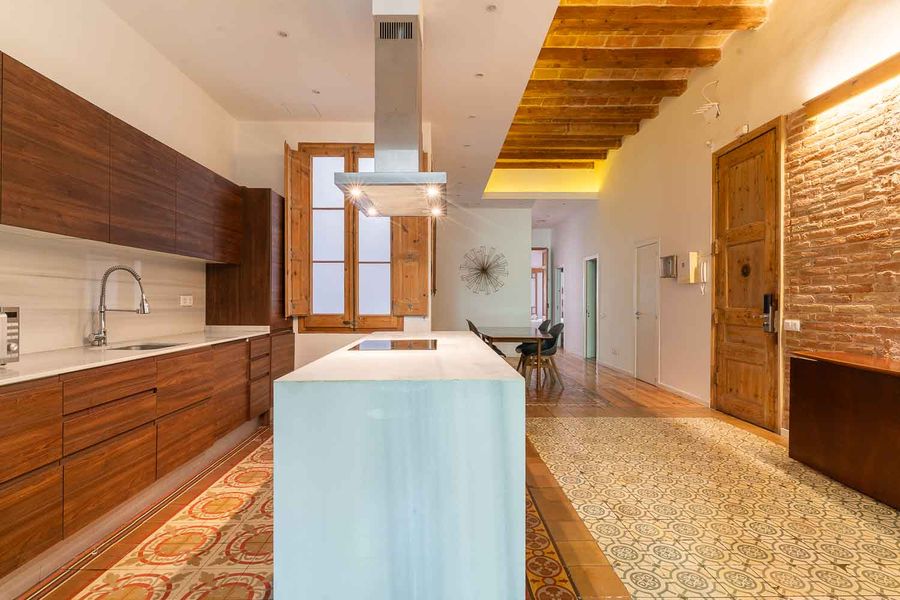 3-Bedroom  2-Bathroom Apartment with Terrace - PRAL11