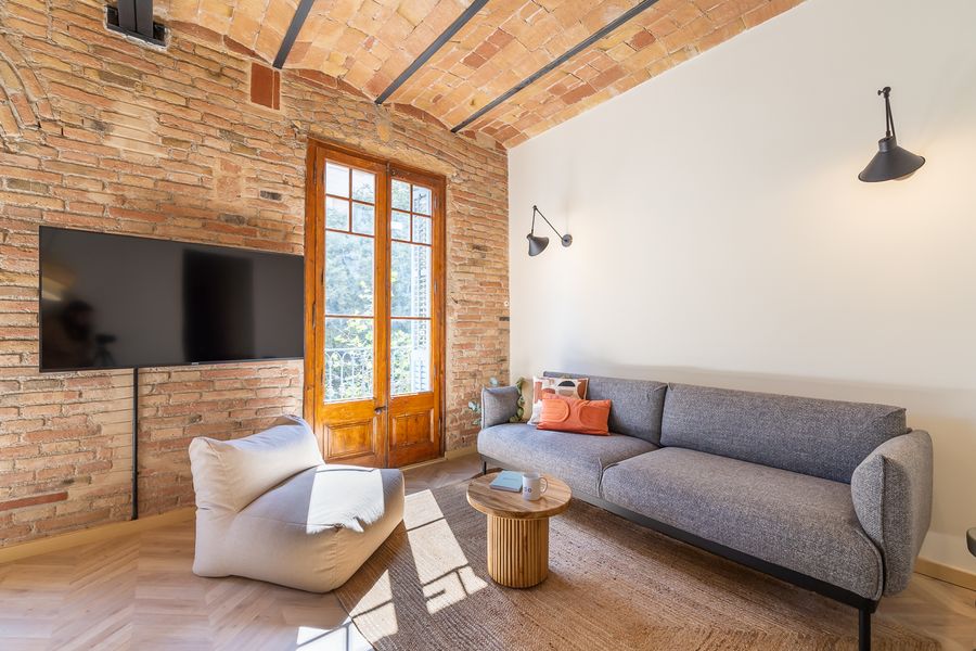 3-Bedroom 2-Bathroom Apartment - 123