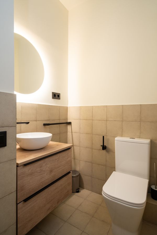 2-Bedroom 2-Bathroom Apartment - 212