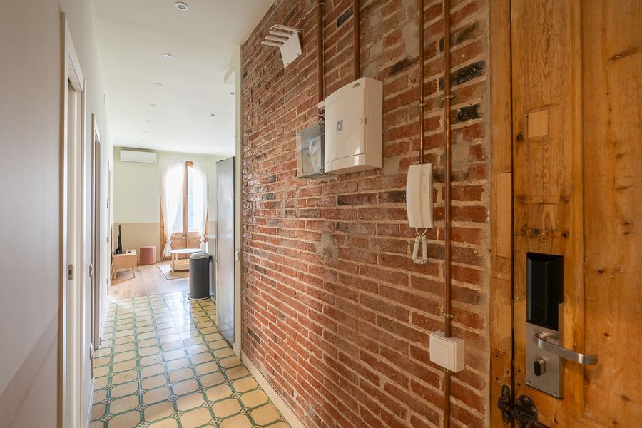 2-Bedroom 1-Bathroom Apartment - 425