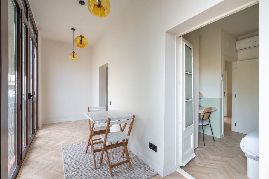 Superior Double Room with Shared Bathroom and Gallery - 42C5