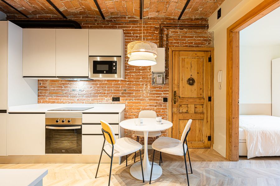 3-Bedroom 2-Bathroom Apartment - 225