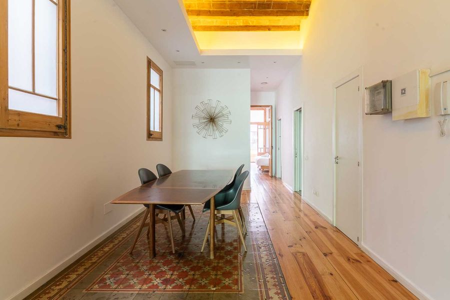 3-Bedroom  2-Bathroom Apartment with Terrace - PRAL11