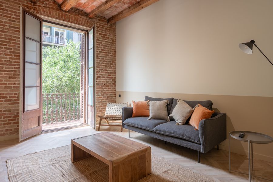 Essential Single Room with Shared Bathroom and Balcony - 12A2