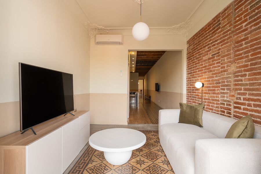 3-Bedroom 2-Bathroom Apartment - 324