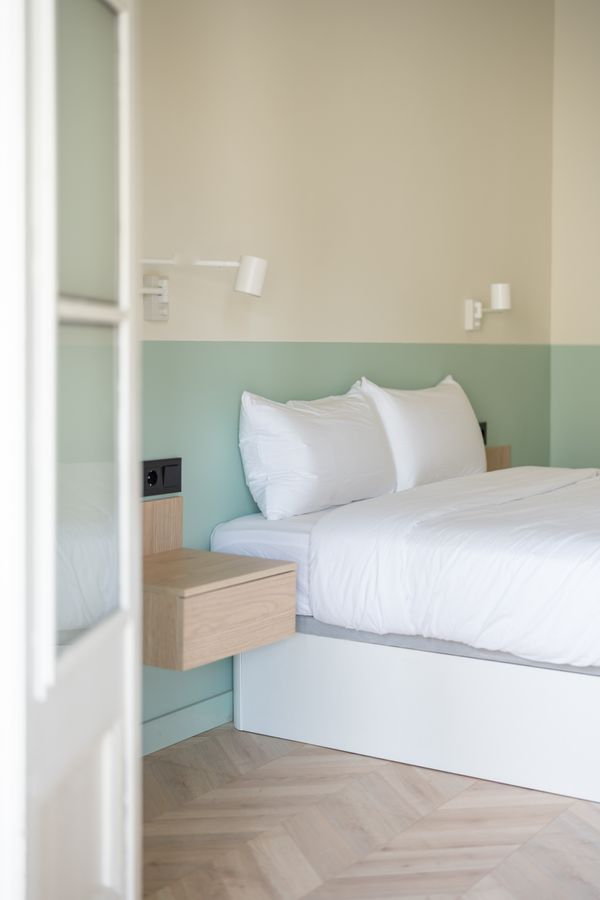 Superior Double Room with Shared Bathroom and Gallery - 42C5