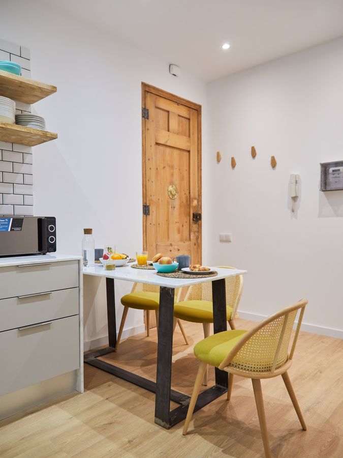Essential Single Room with Private Bathroom - 32D4