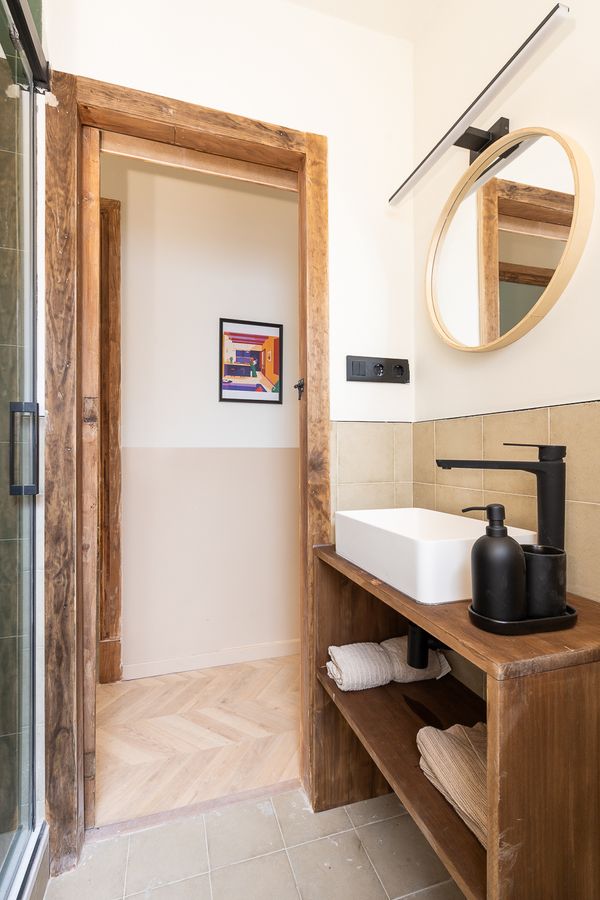 3-Bedroom 1-Bathroom Apartment - 426