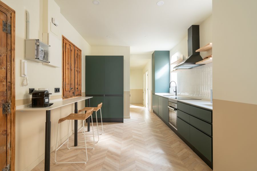 Superior Double Room with Shared Bathroom and Gallery - 42D5