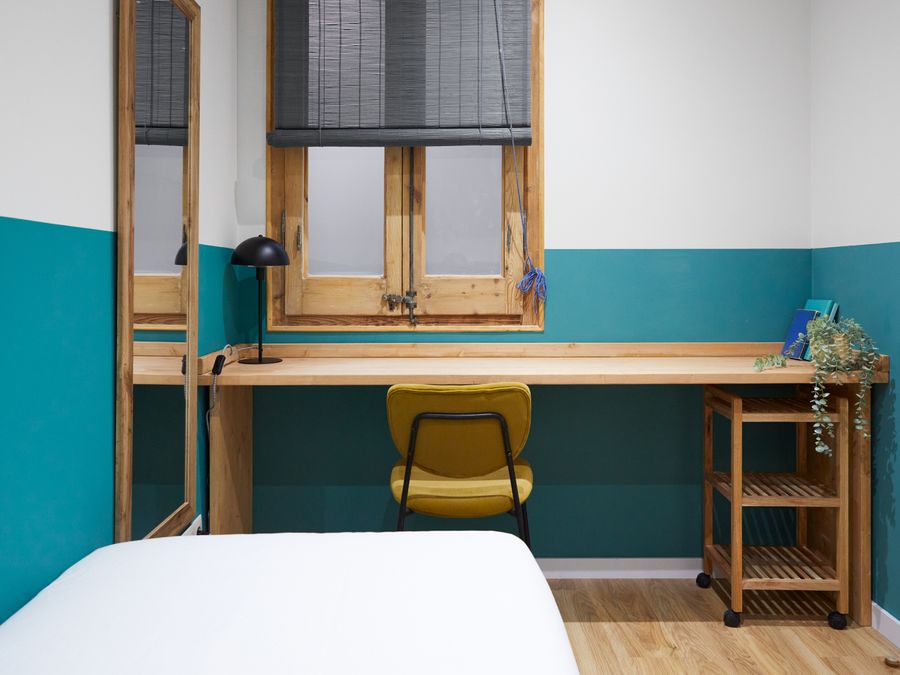 Essential Single Room with Shared Bathroom - 31A4